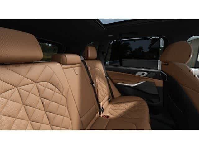 Thumbnail: 2026 BMW X5 - 12