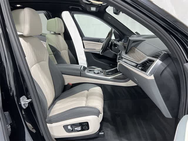 Thumbnail: 2023 BMW X7 - 26
