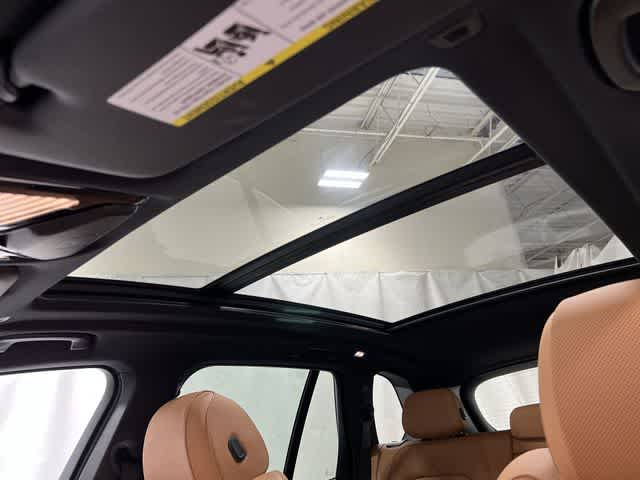 Thumbnail: 2025 BMW X5 - 23