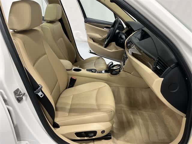 Thumbnail: 2014 BMW X1 - 26