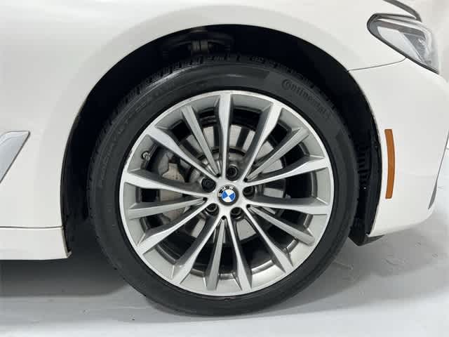 Thumbnail: 2023 BMW 5 Series - 18