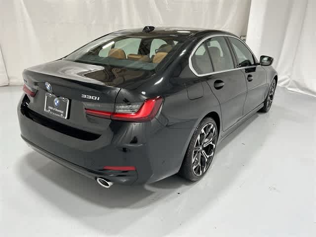 Thumbnail: 2025 BMW 3 Series - 14