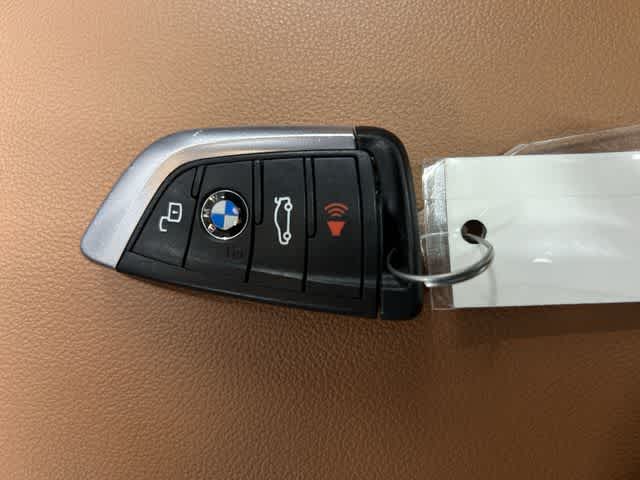 Thumbnail: 2023 BMW 3 Series - 38