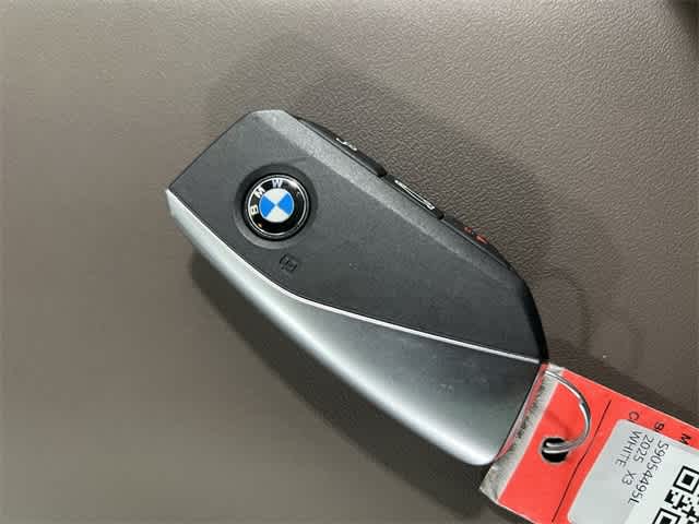 Thumbnail: 2025 BMW X3 - 33