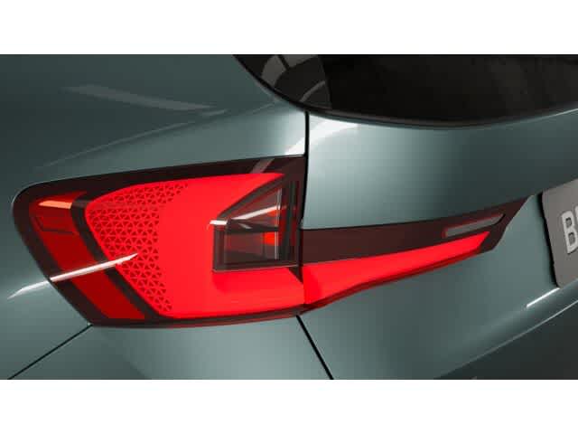 2025 BMW X1 xDrive28i 8