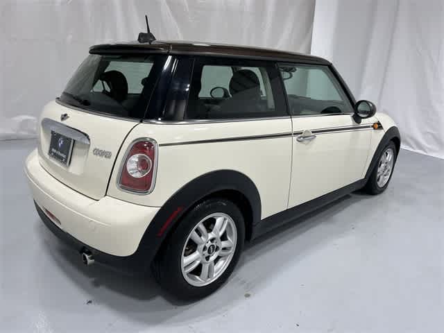 Thumbnail: 2013 MINI Cooper Hardtop - 14