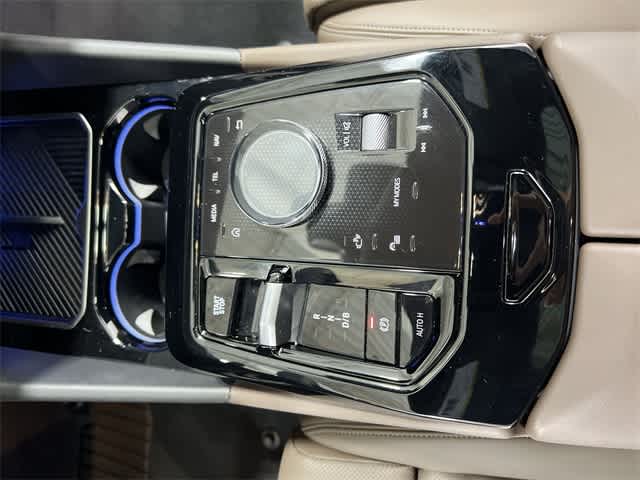 Thumbnail: 2025 BMW i5 - 30