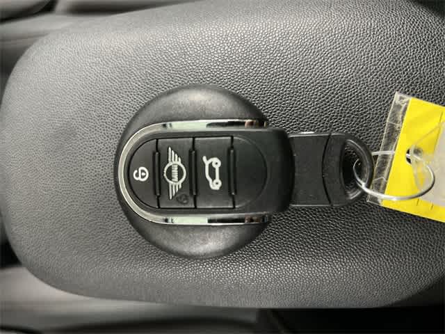 Thumbnail: 2020 MINI Cooper Hardtop - 32