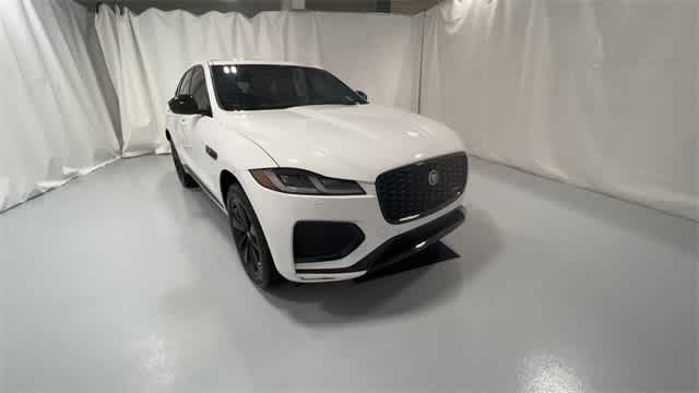 Thumbnail: 2024 Jaguar F-Pace - 2