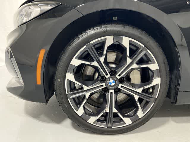 Thumbnail: 2025 BMW 3 Series - 18