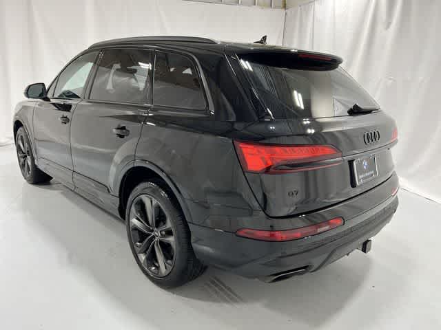 Thumbnail: 2025 Audi Q7 - 12