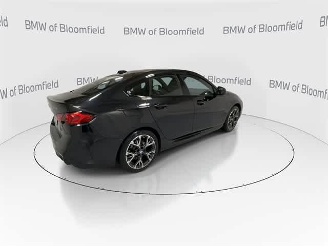 Thumbnail: 2025 BMW 2 Series - 8