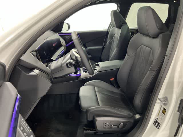 Thumbnail: 2025 BMW X3 - 21