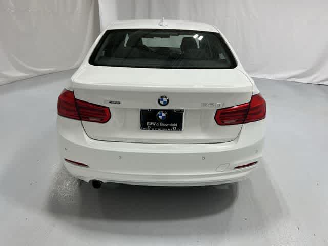 Thumbnail: 2017 BMW 3 Series - 13