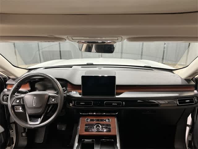 Thumbnail: 2021 Lincoln Aviator - 21