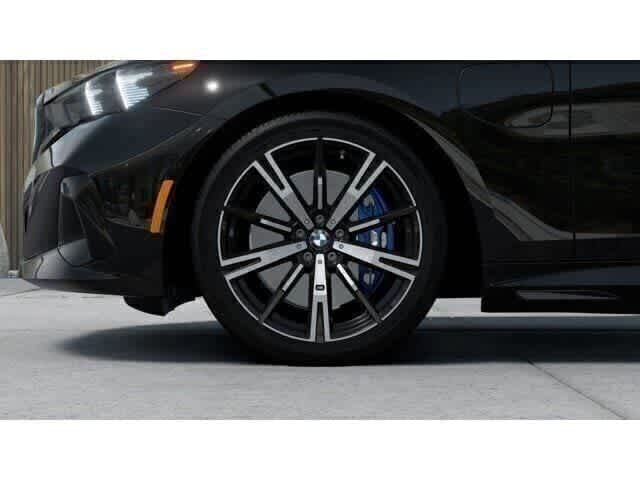 Thumbnail: 2027 BMW 5 Series - 7