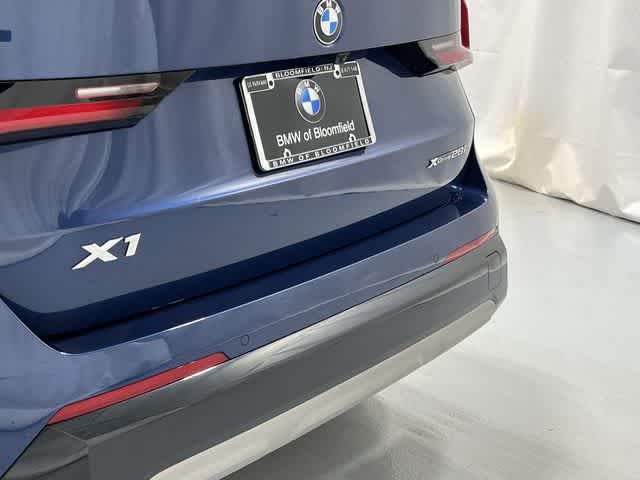 Thumbnail: 2025 BMW X1 - 17