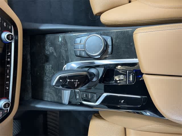 Thumbnail: 2023 BMW 5 Series - 30