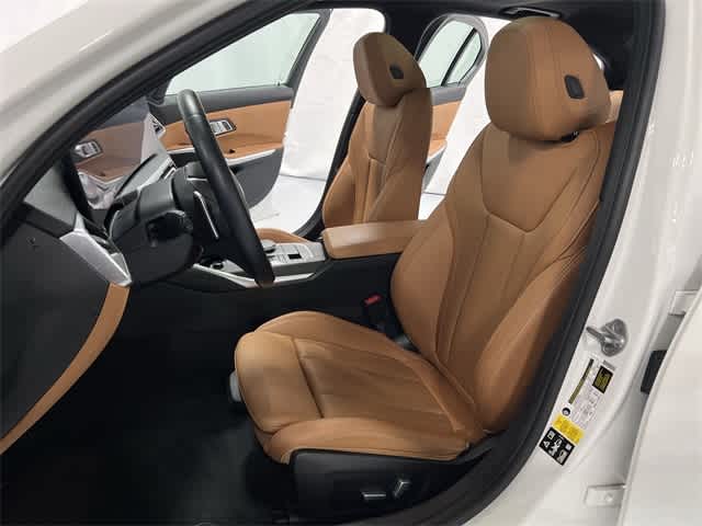 Thumbnail: 2023 BMW 3 Series - 21
