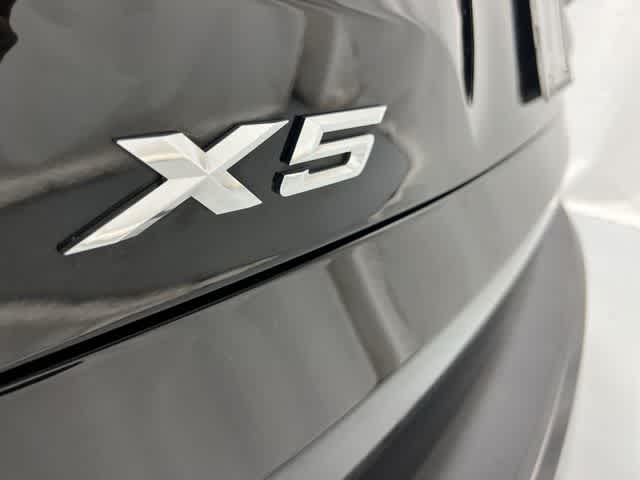 Thumbnail: 2023 BMW X5 - 17