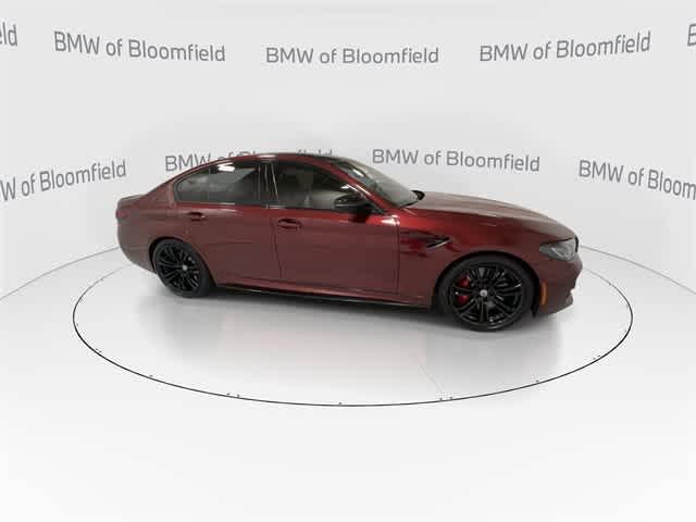 Thumbnail: 2022 BMW M5 - 9