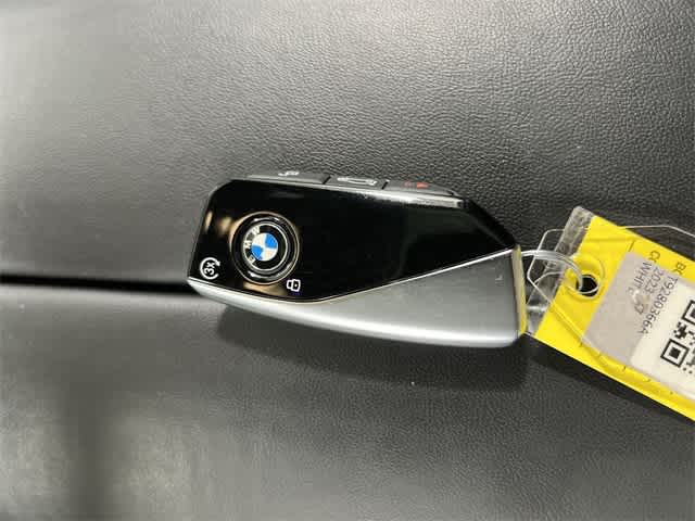 Thumbnail: 2023 BMW X7 - 33