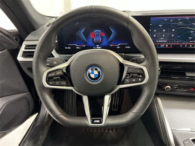 Thumbnail: 2025 BMW i4 - 27