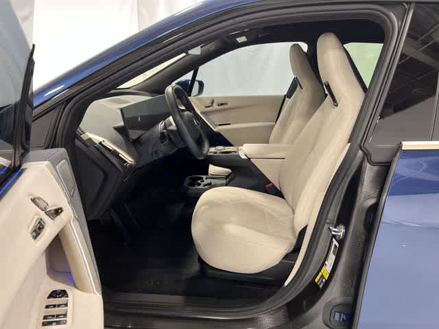 Thumbnail: 2023 BMW iX - 10