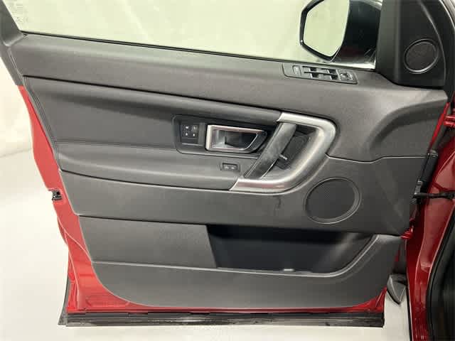 Thumbnail: 2019 Land Rover Discovery Sport - 35