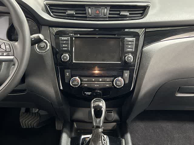 Thumbnail: 2020 Nissan Rogue Sport - 27
