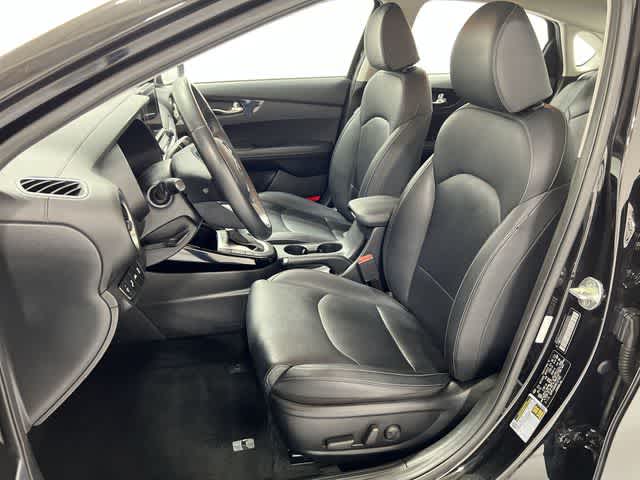 Thumbnail: 2019 Kia Forte - 21