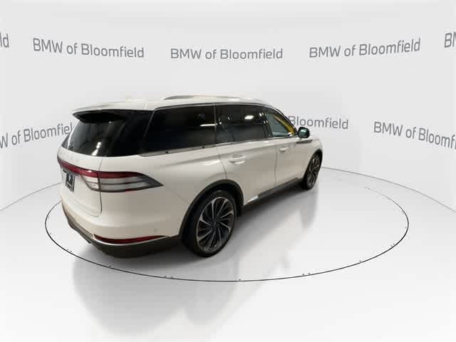 Thumbnail: 2021 Lincoln Aviator - 7