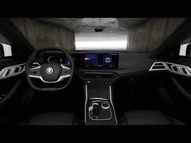 Thumbnail: 2025 BMW i4 - 10