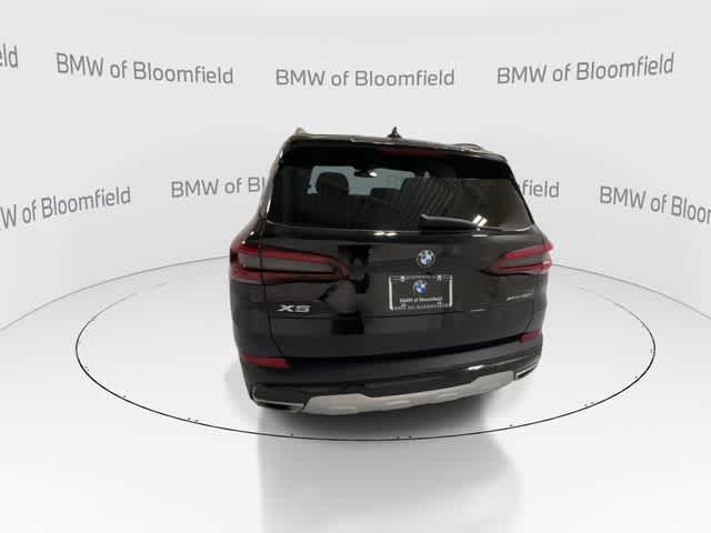 Thumbnail: 2023 BMW X5 - 8