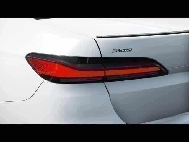 Thumbnail: 2025 BMW 7 Series - 8