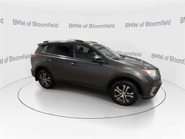 Thumbnail: 2017 Toyota RAV4 - 9