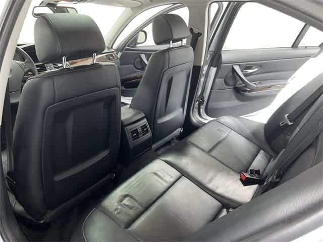 Thumbnail: 2011 BMW 3 Series - 24