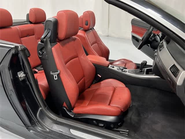 Thumbnail: 2011 BMW 3 Series - 26