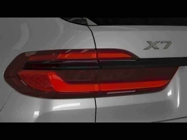 Thumbnail: 2025 BMW X7 - 8