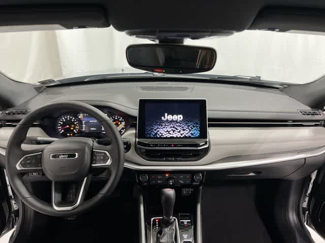 Thumbnail: 2024 Jeep Compass - 21