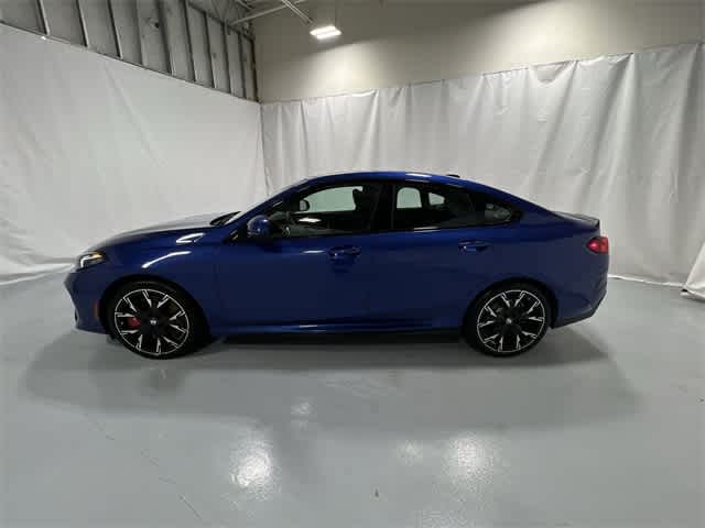 Thumbnail: 2025 BMW 2 Series - 11