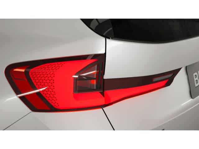 2025 BMW X1 xDrive28i 8
