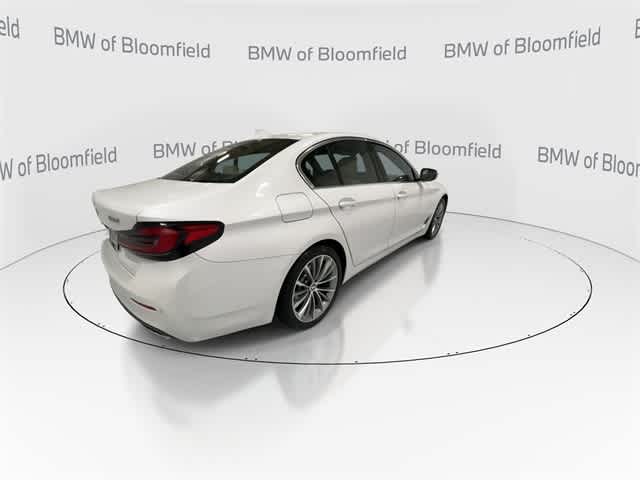 Thumbnail: 2023 BMW 5 Series - 8