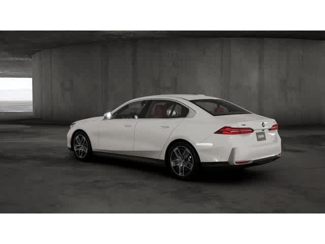 Thumbnail: 2026 BMW 5 Series - 2