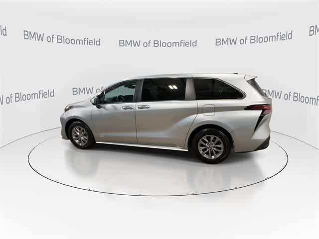 Thumbnail: 2021 Toyota Sienna - 5