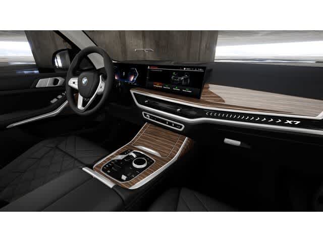 Thumbnail: 2026 BMW X7 - 15