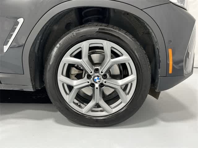 Thumbnail: 2025 BMW X4 - 18