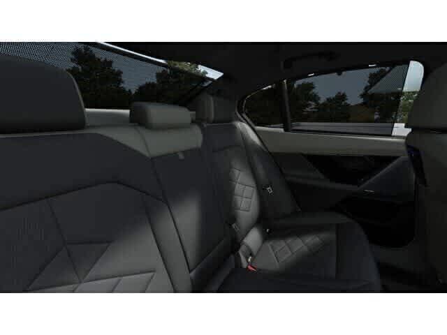 Thumbnail: 2026 BMW 5 Series - 12