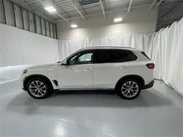 Thumbnail: 2026 BMW X5 - 11