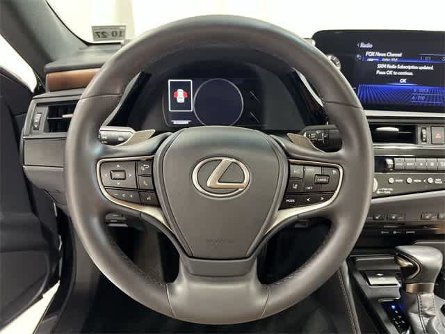 Thumbnail: 2022 Lexus ES - 27